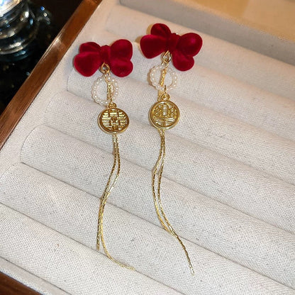 Delicate Artisan Pearl Earring