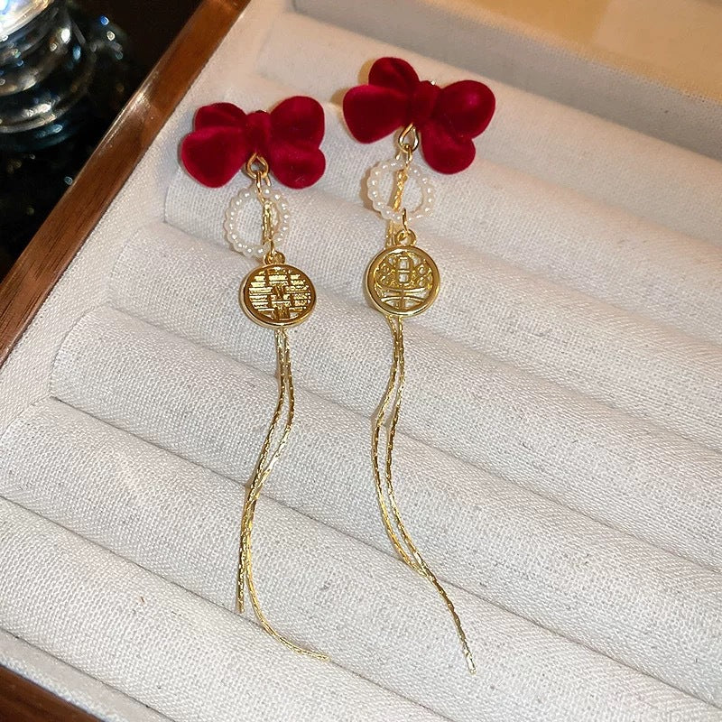 Beautiful Pearl Earring with Unique Style