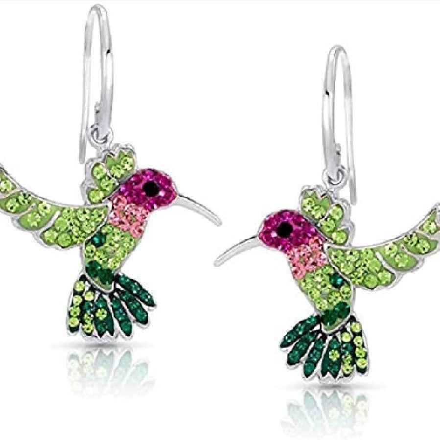 Charming Earring for Any Occasion