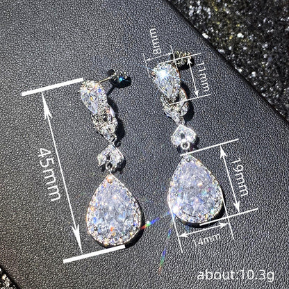 Charming Earring for Any Occasion