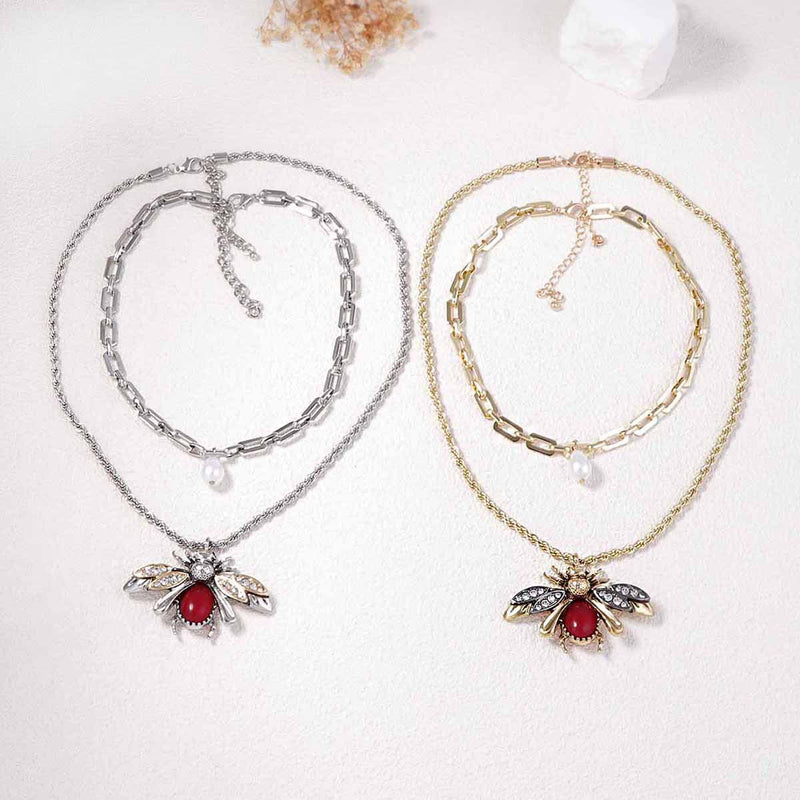 Classic Pearl Necklace with Timeless Appeal