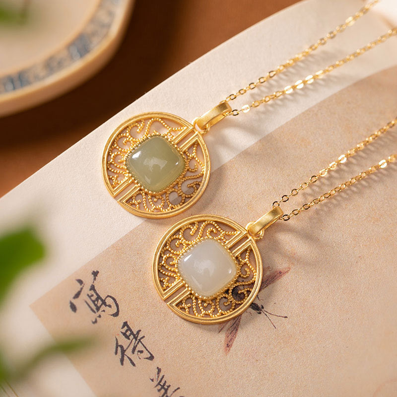 Beautiful Silver Necklace with Unique Style