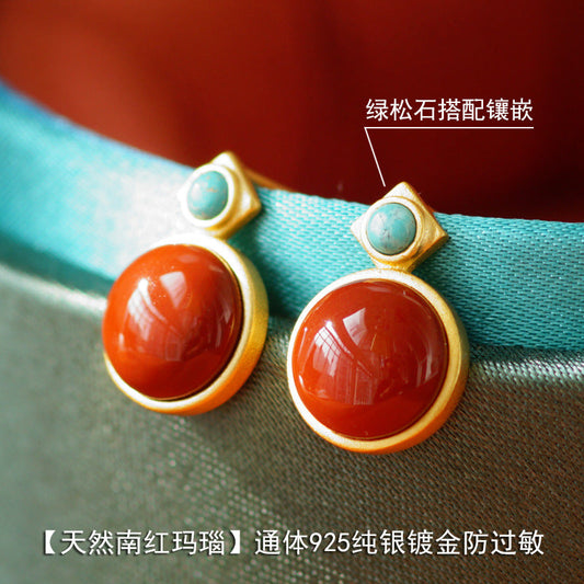 Romantic Gold Necklace for Special Moments