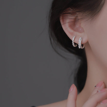 Stunning Pearl Earring for Daily Wear