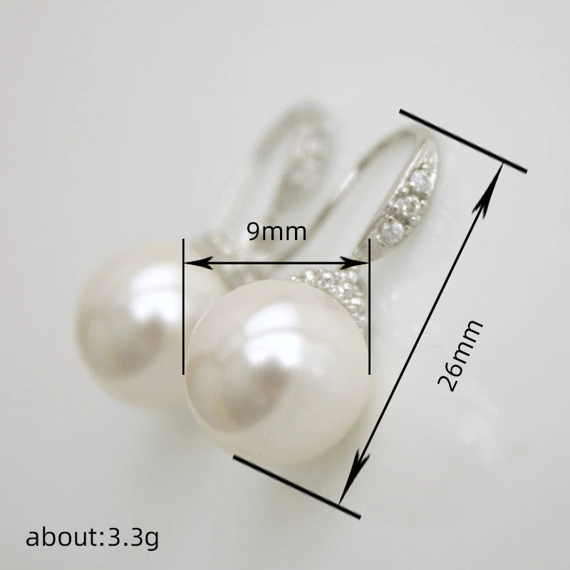 Charming Pearl Earring for Any Occasion