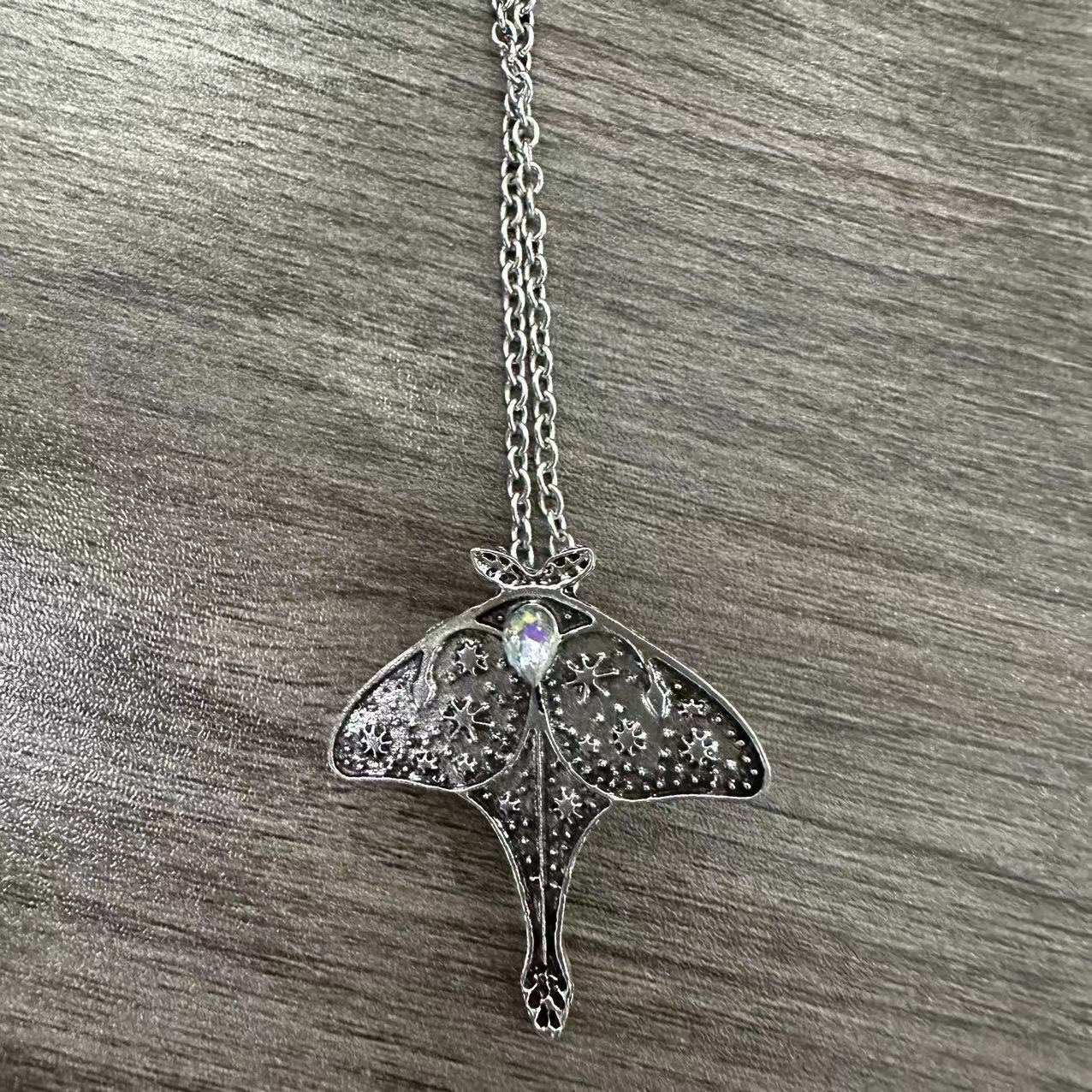 Romantic Necklace for Special Moments