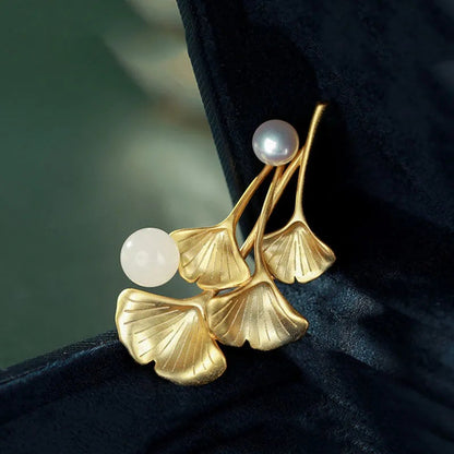 Classic Pearl Pendant with Timeless Appeal