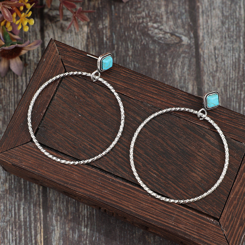 Classic Earring with Timeless Appeal