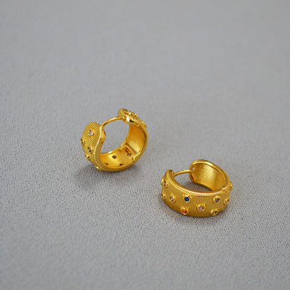 Elegant Gold Earring for Every Occasion