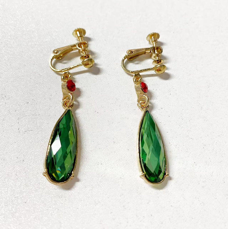 Charming Earring for Any Occasion