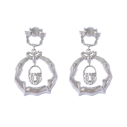 Elegant Piece for Every Occasion