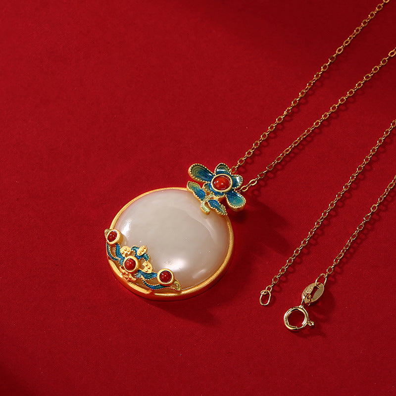 Beautiful Gold Necklace with Unique Style