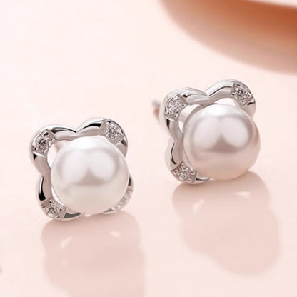 Beautiful Pearl Earring with Unique Style