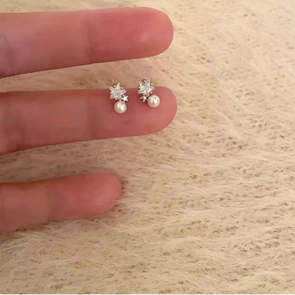 Stunning Pearl Earring for Daily Wear