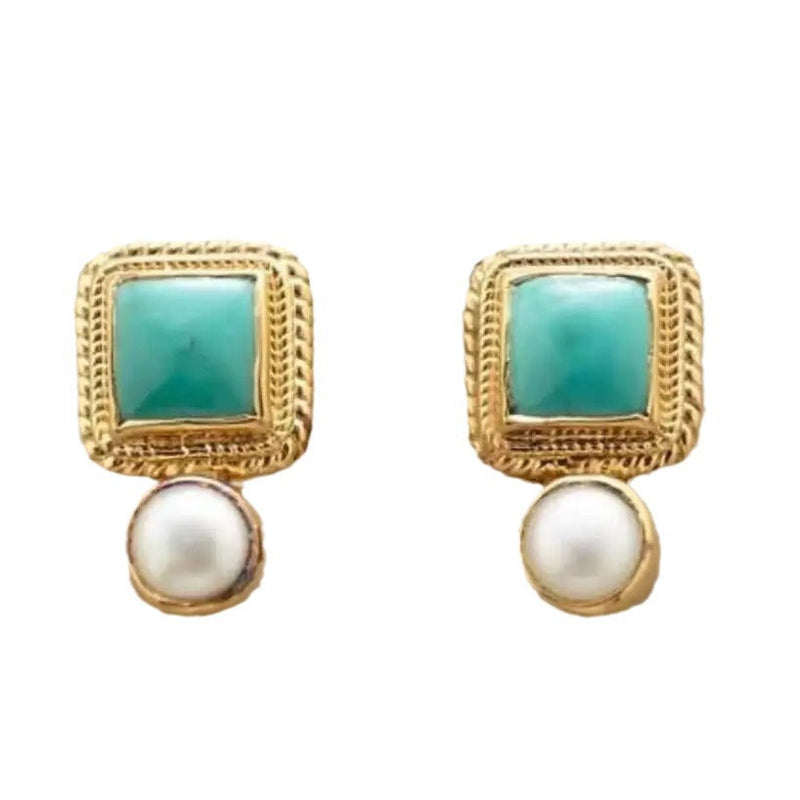 Stunning Earring for Daily Wear