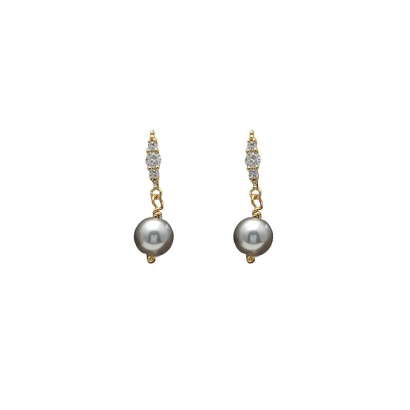 Beautiful Pearl Earring with Unique Style