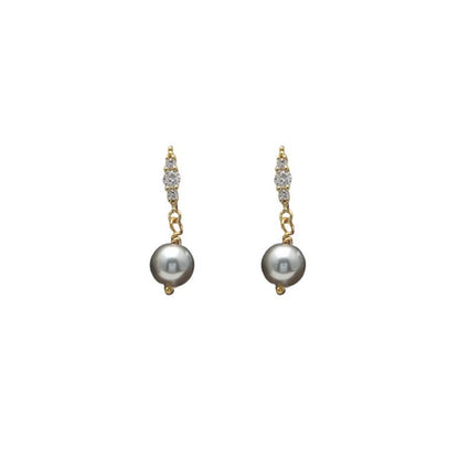 Beautiful Pearl Earring with Unique Style