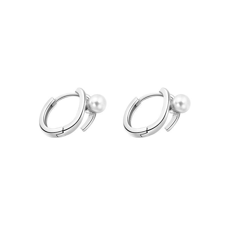 Classic Pearl Earring with Timeless Appeal