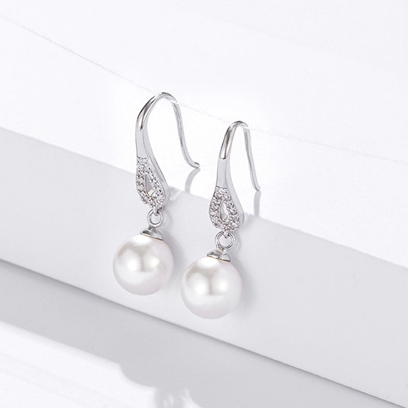 Delicate Artisan Pearl Earring