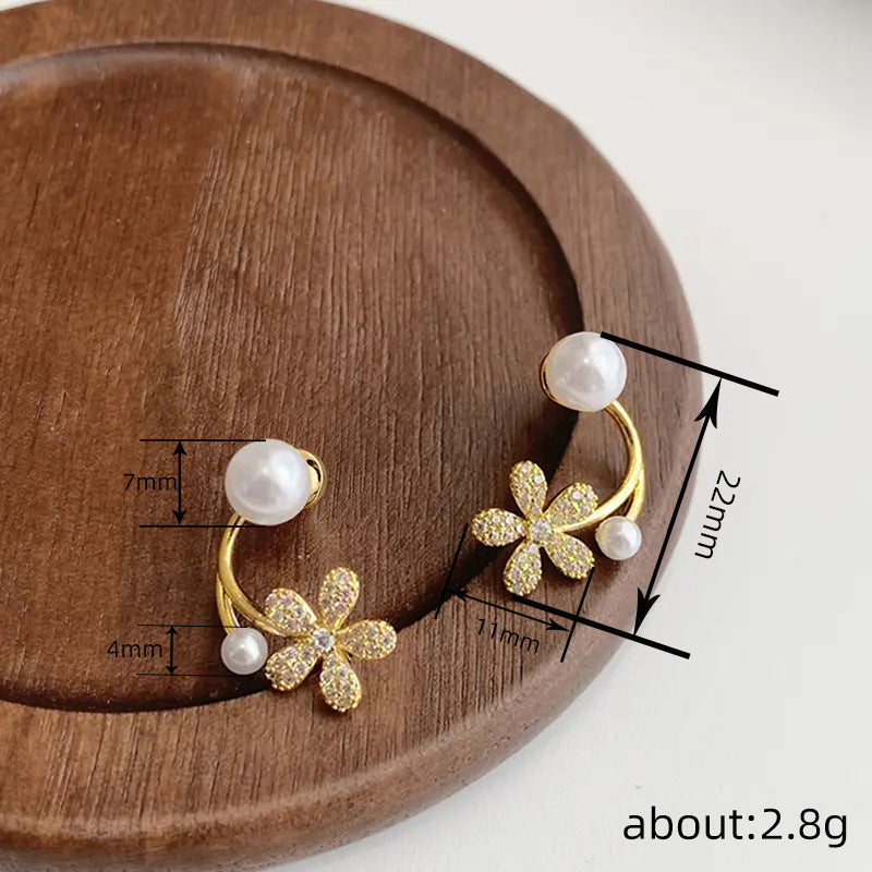 Charming Pearl Earring for Any Occasion