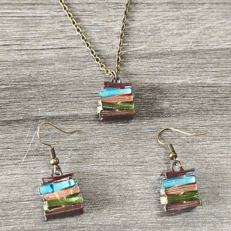 Charming Earring for Any Occasion