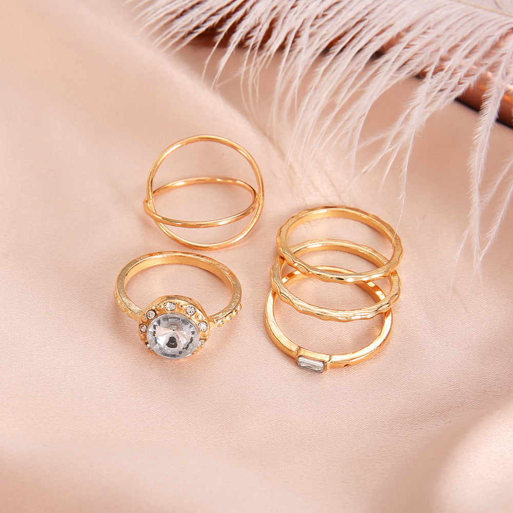 Beautiful Gold Set with Unique Style