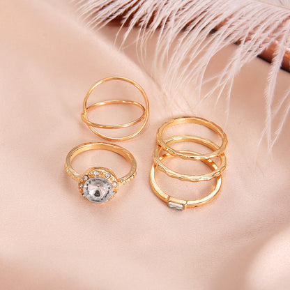 Beautiful Gold Set with Unique Style
