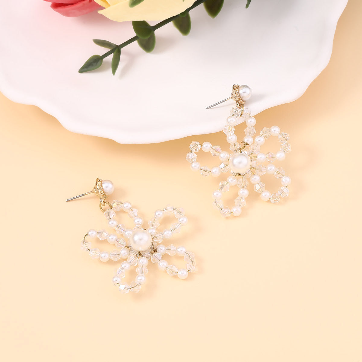 Charming Pearl Earring for Any Occasion
