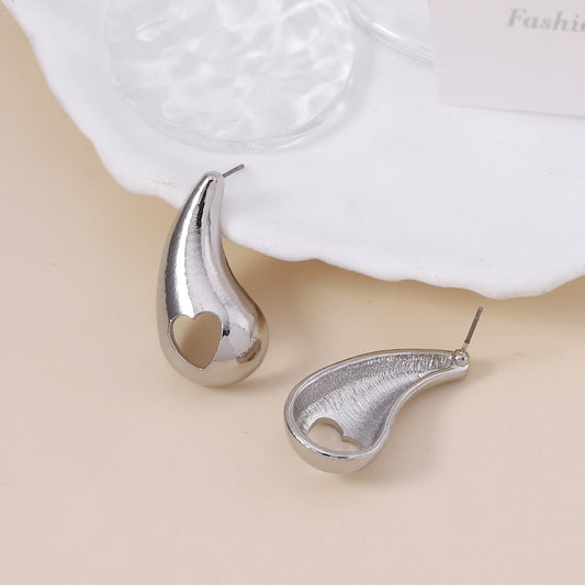 Classic Earring with Timeless Appeal