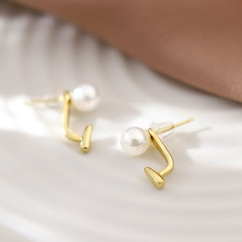 Romantic Pearl Earring for Special Moments