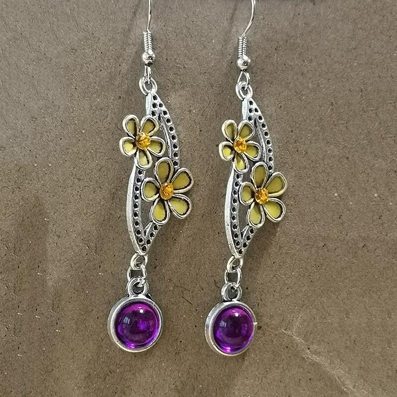 Romantic Silver Earring for Special Moments