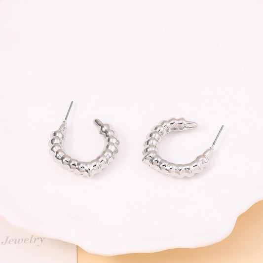 Charming Earring for Any Occasion