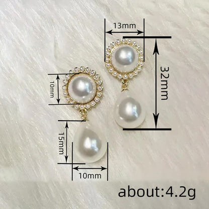 Beautiful Pearl Earring with Unique Style