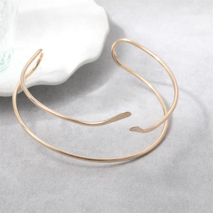 Beautiful Gold Bracelet with Unique Style