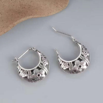 Classic Earring with Timeless Appeal
