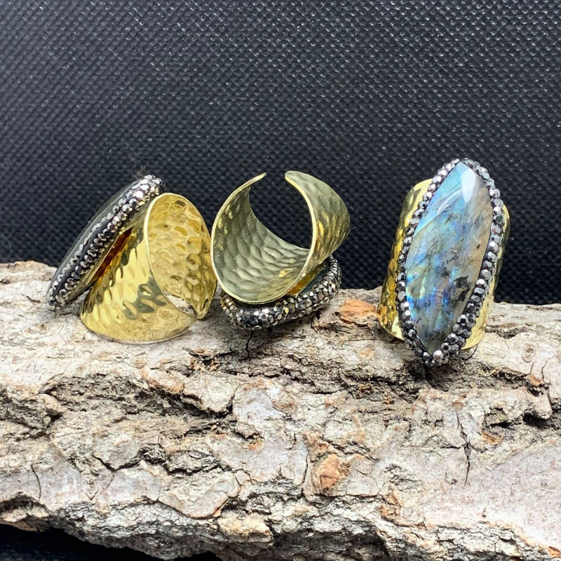 Beautiful Gold Ring with Unique Style
