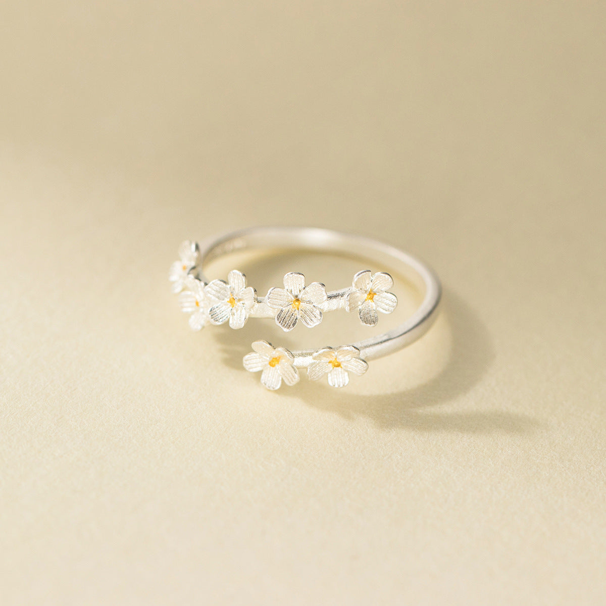 Stunning Ring for Daily Wear