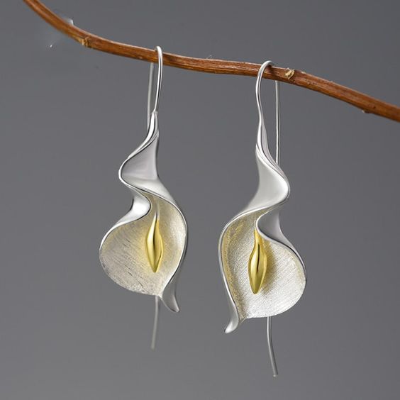 Stunning Pearl Earring for Daily Wear
