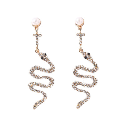 Romantic Pearl Earring for Special Moments
