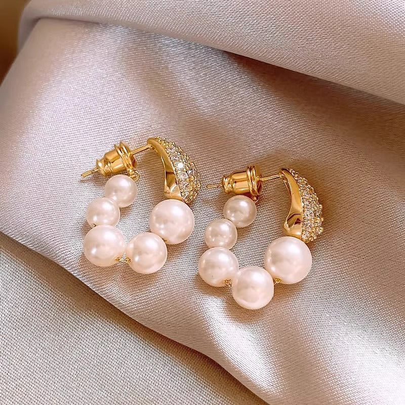 Charming Pearl Earring for Any Occasion