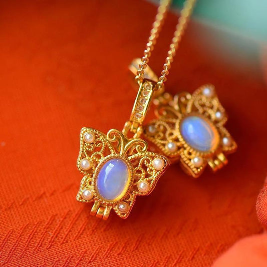Charming Silver Necklace for Any Occasion