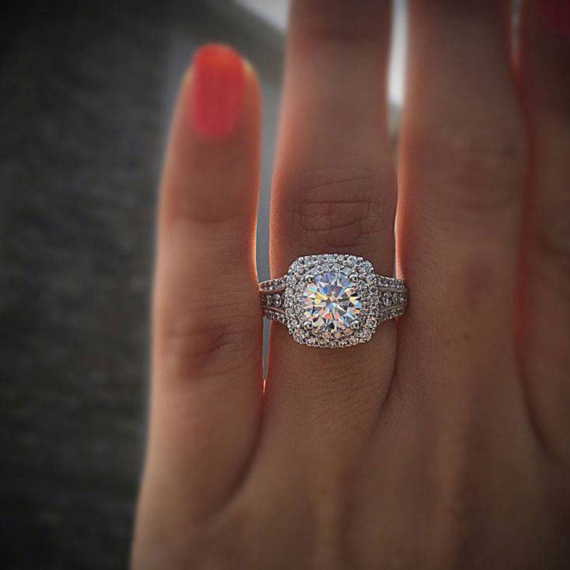 Beautiful Gold Ring with Unique Style