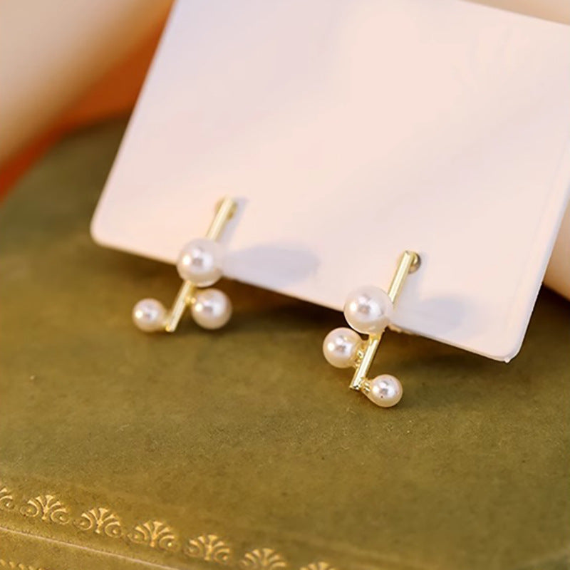Charming Pearl Earring for Any Occasion