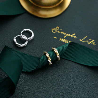 Classic Earring with Timeless Appeal