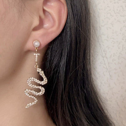 Romantic Pearl Earring for Special Moments