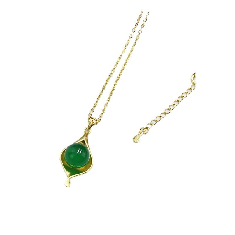 Beautiful Gold Necklace with Unique Style