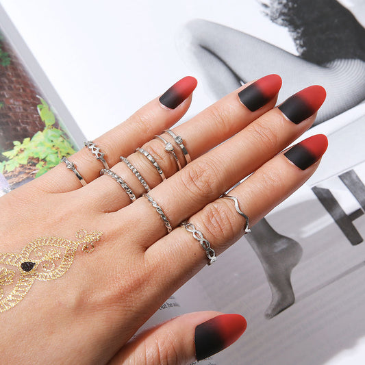 Classic Silver Ring with Timeless Appeal