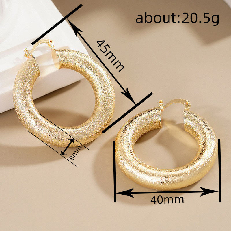 Charming Piece for Any Occasion