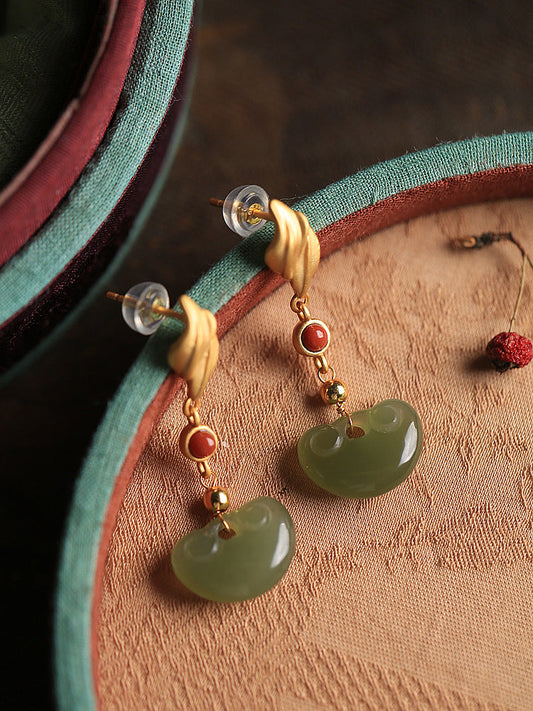 Beautiful Gold Earring with Unique Style