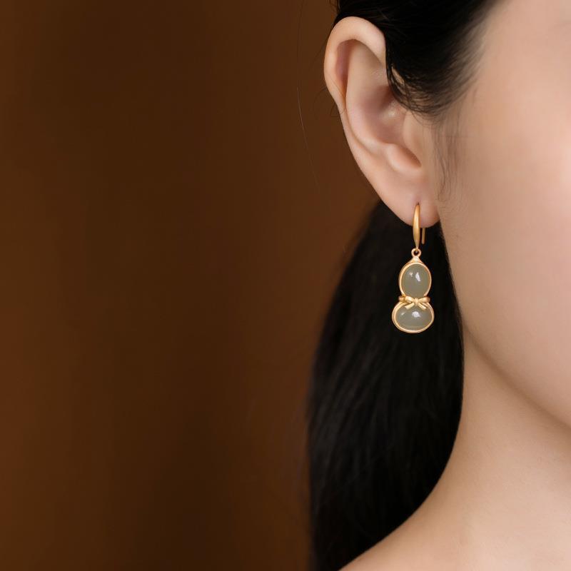 Vintage Handmade Gold Earring
